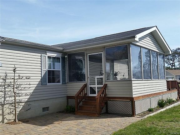 Patio/3 Season Room