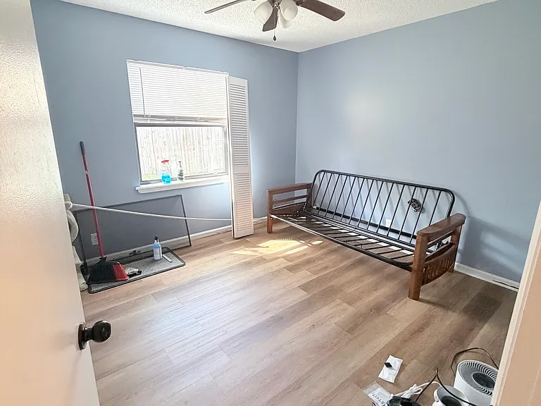130 Woodvalley Dr — Photo 19