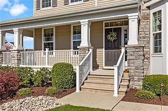 4th image of 2817 Farmstead Dr