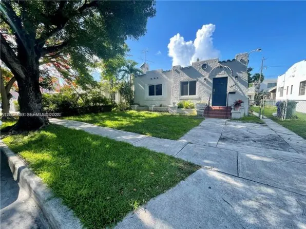 1520 SW 10th St, Miami, FL 33135