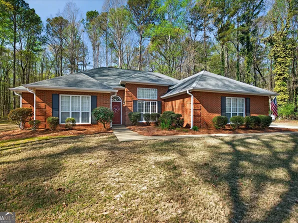 104 Independence Ct, Lagrange, GA 30240