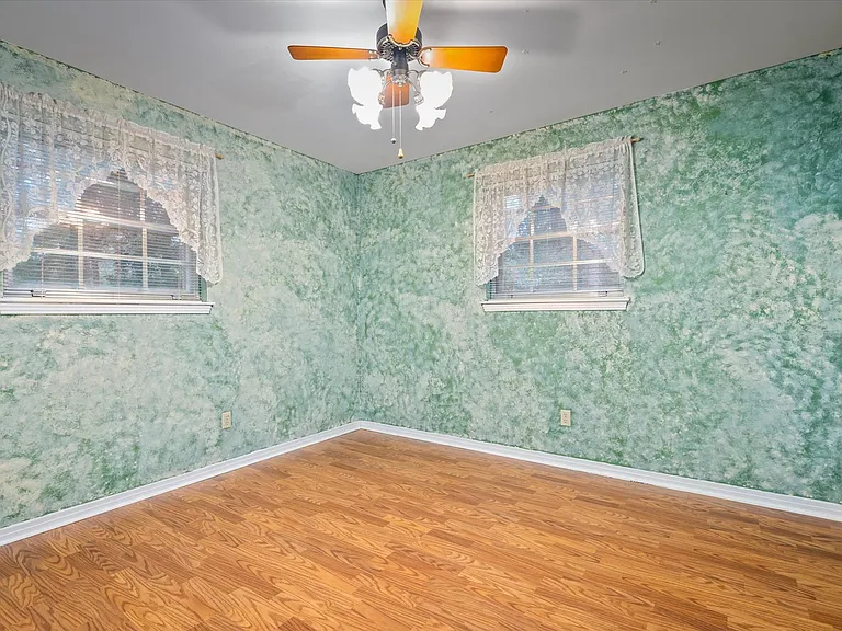 7300 Cypress Ave — Photo 12