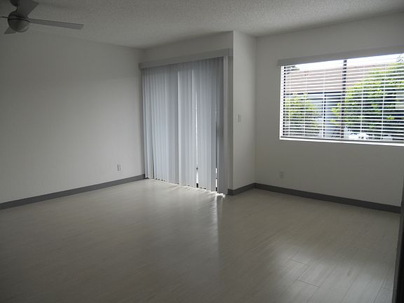 3rd image of 161 E 18th St APT 11