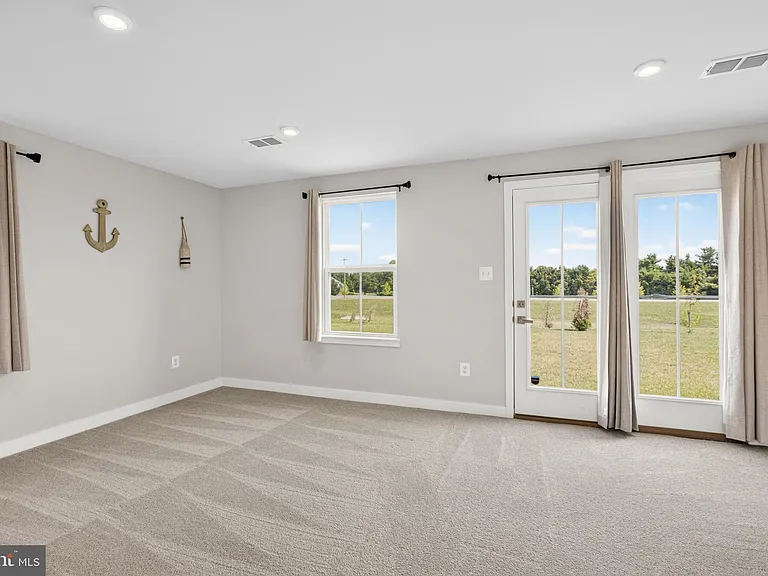 118 Fletcher Cir — Photo 5