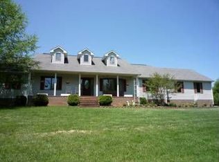 802 Redbud Rd, Blacksburg, VA 24060