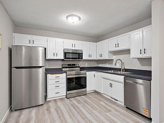5th image of 8001 Aldrich Ave N