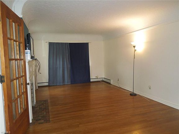 4th image of 4443 W 228th St