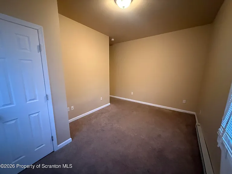 1409 Sanderson Ave #2 — Photo 5