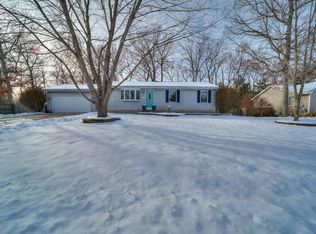 269 Woodview Dr, Muskegon, MI 49442