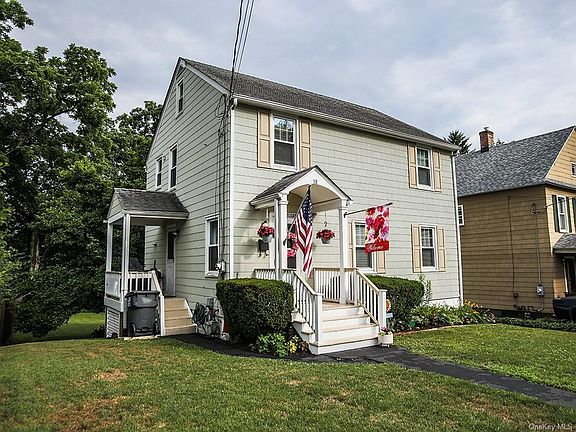 3rd image of 38 Woodlawn Ave