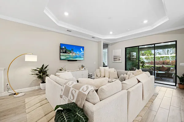 17405 Caravita Ln — Photo 3