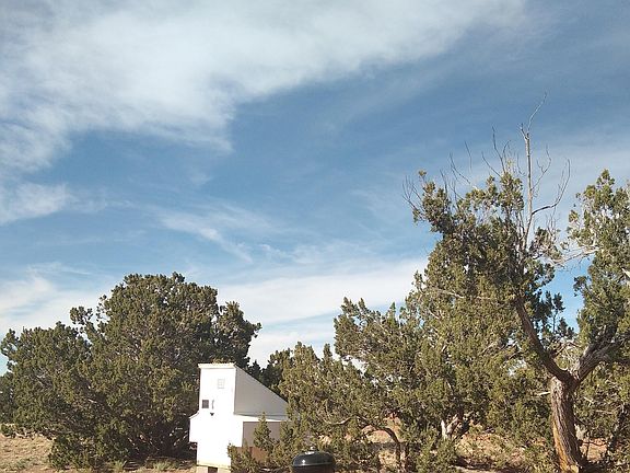 2nd image of 3161 E Valencia Rd