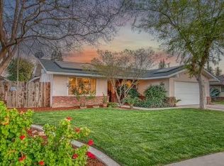 239 W Vartikian Ave, Fresno, CA 93704