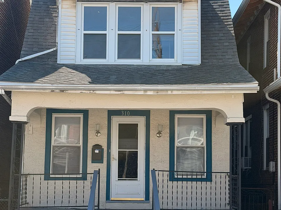 310 E College Ave