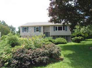 5 Parkview Dr, Hackettstown, NJ 07840