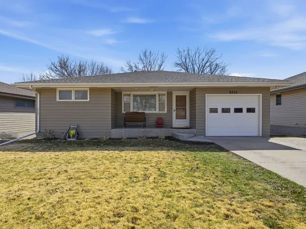 6255 Francis St, Lincoln, NE 68505