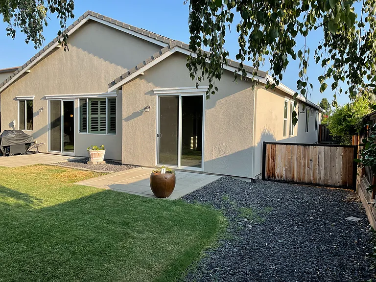 1805 Stageline Cir — Photo 30