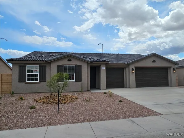 530 McAlister 24 Dr, Bullhead City, AZ 86442