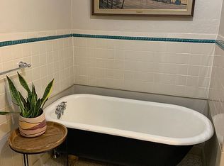 104 NW Obrien Rd, Lees Summit, MO 64063