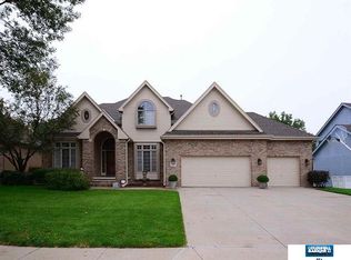 5513 S 170th St, Omaha, NE 68135