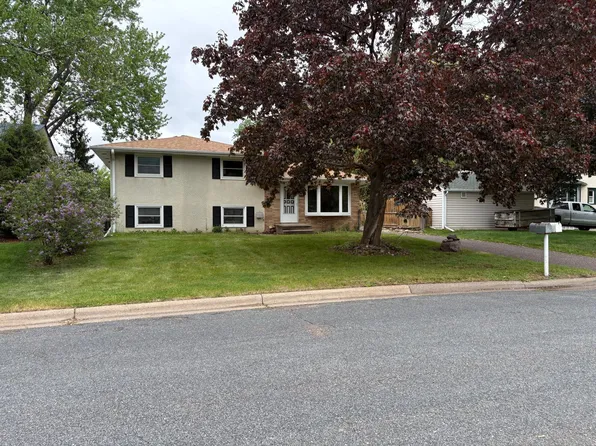 2539 Cowern Pl E, North Saint Paul, MN 55109