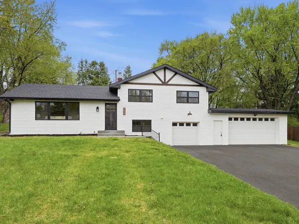 15901 W 62nd St, Eden Prairie, MN 55346