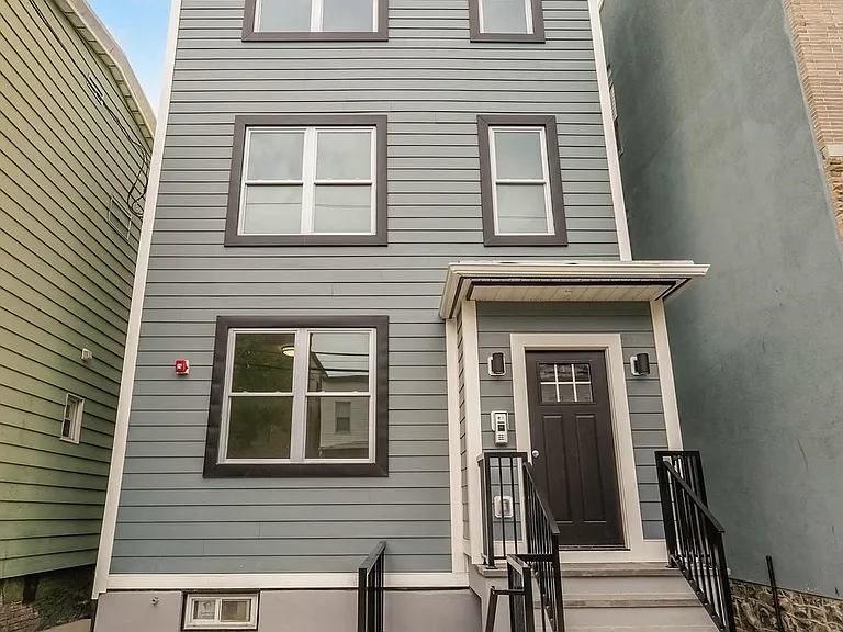 258 Sherman Ave #2 — Photo 5