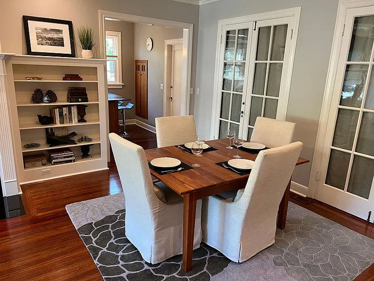 Dining table (seating 4) furnished