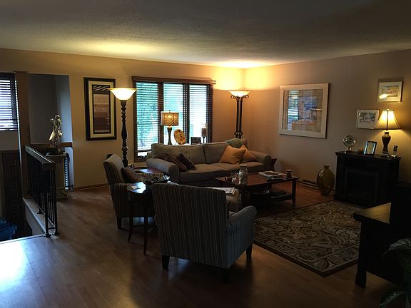 Spacious living room