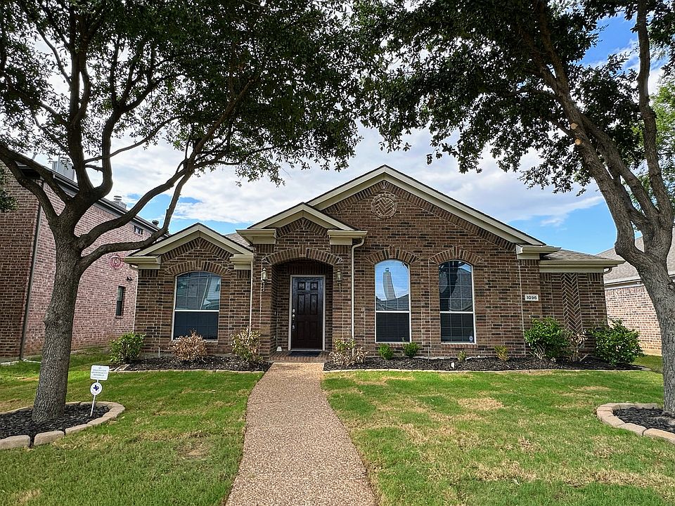 1st image of 1096 Wetland Dr