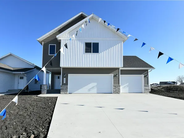 6805 Deer Creek Loop, Horace, ND 58047