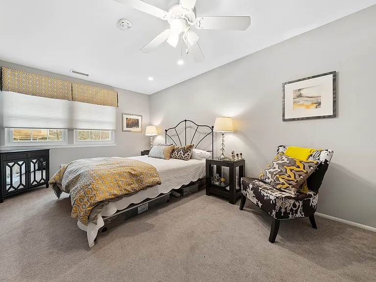 Colony Dr — Photo 24