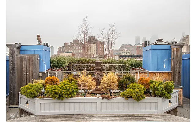 Sold by Douglas Elliman | media 17