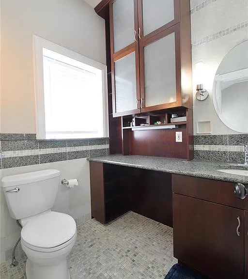 8045 Watkins Dr — Photo 38