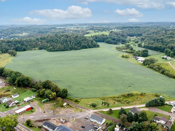 22141 McDaniel St, Minerva, OH 44657