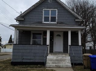 1218 69th St, Kenosha, WI 53143