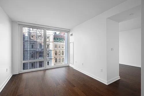 400 W 113th St #710 Photo 1