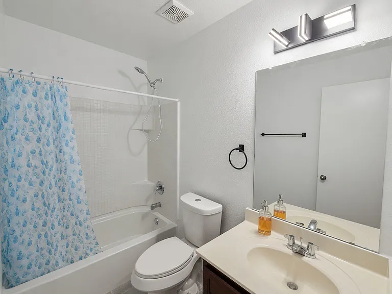 8440 Shallow Creek Dr — Photo 27