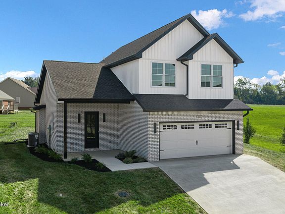 3rd image of 801 Thorndale Way