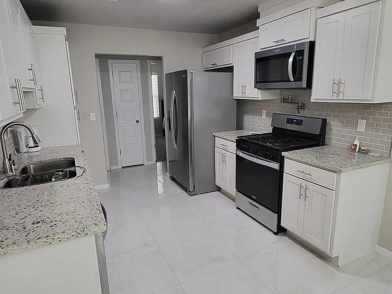 13865 Lorenz Ave — Photo 7