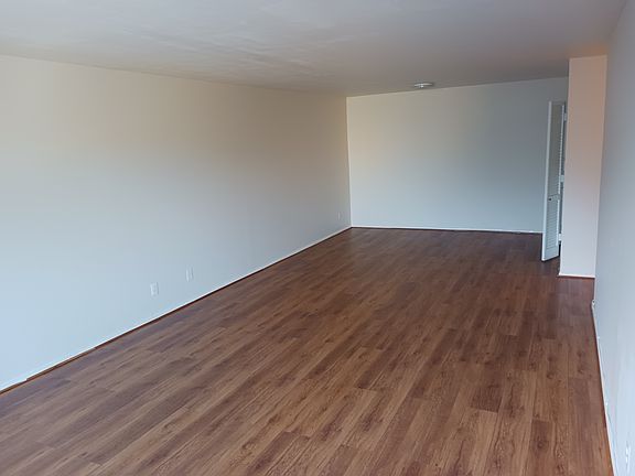 4th image of 9701 Fields Rd APT 208