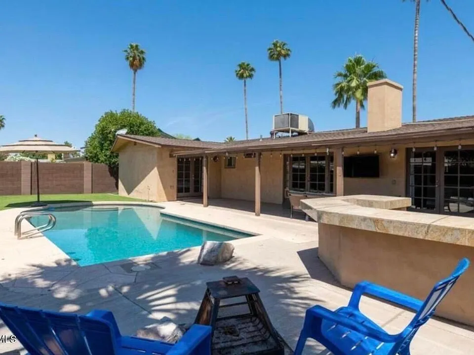 225 E Minton Dr
