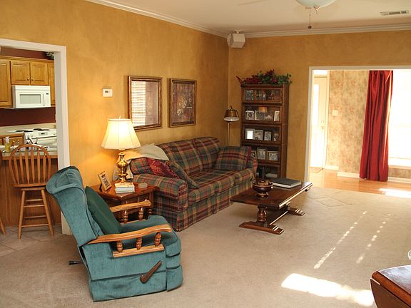 5th image of 2316 Brittany Ln
