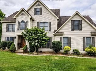 157 Island Way, Winfield, WV 25213