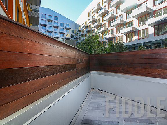 4th image of 10 Montieth St #659A