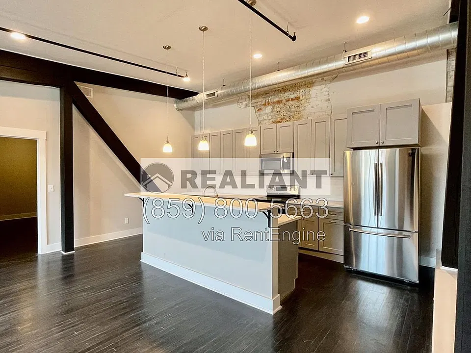 811 Madison Ave #Penthouse 400