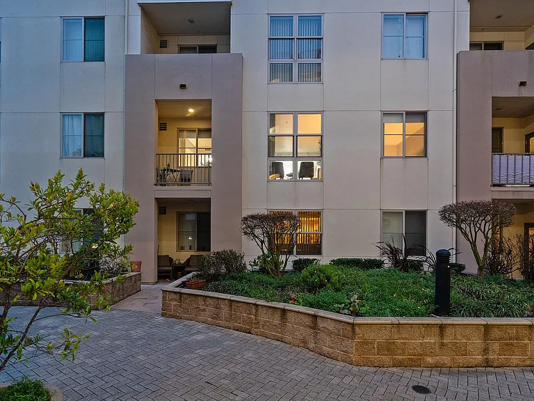 1488 El Camino Real #208 — Photo 46