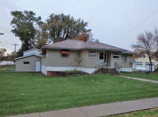 48928 Green Island Rd, Miles, IA 52064