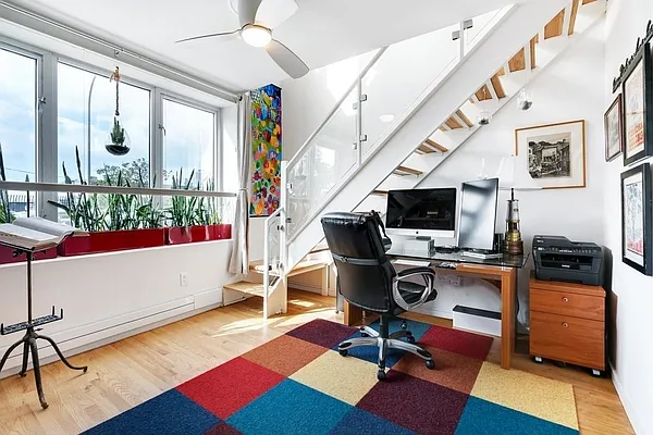 Sold by Prevu Real Estate, LLC | media 10