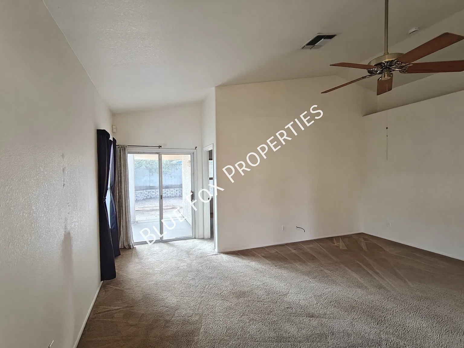 Come see what this home has to offer! Lovely and charming! — Photo 4